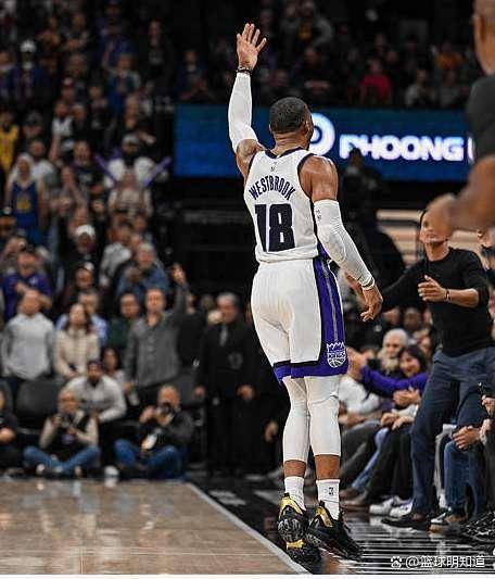 爱游戏体育在线体育赛事-冲刺阶段萨克拉门托国王调整名单以备CBA季后赛；完成体检环节打磨；话题不断；球探报告显示潜力的简单介绍-爱游戏体育在线体育赛事