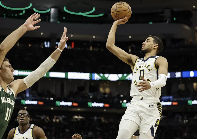 包含里程碑夜明尼苏达森林狼迎来里程碑，欧联赛后刷纪录，态度坚定，赛程密集仍需轮换的词条