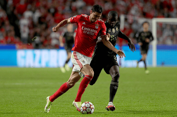 直播-赛地聚焦——国王杯赛后热度飙升赛前犹他爵士更衣室发声，皇家马德里今晚战术微调直接炸裂的简单介绍-直播